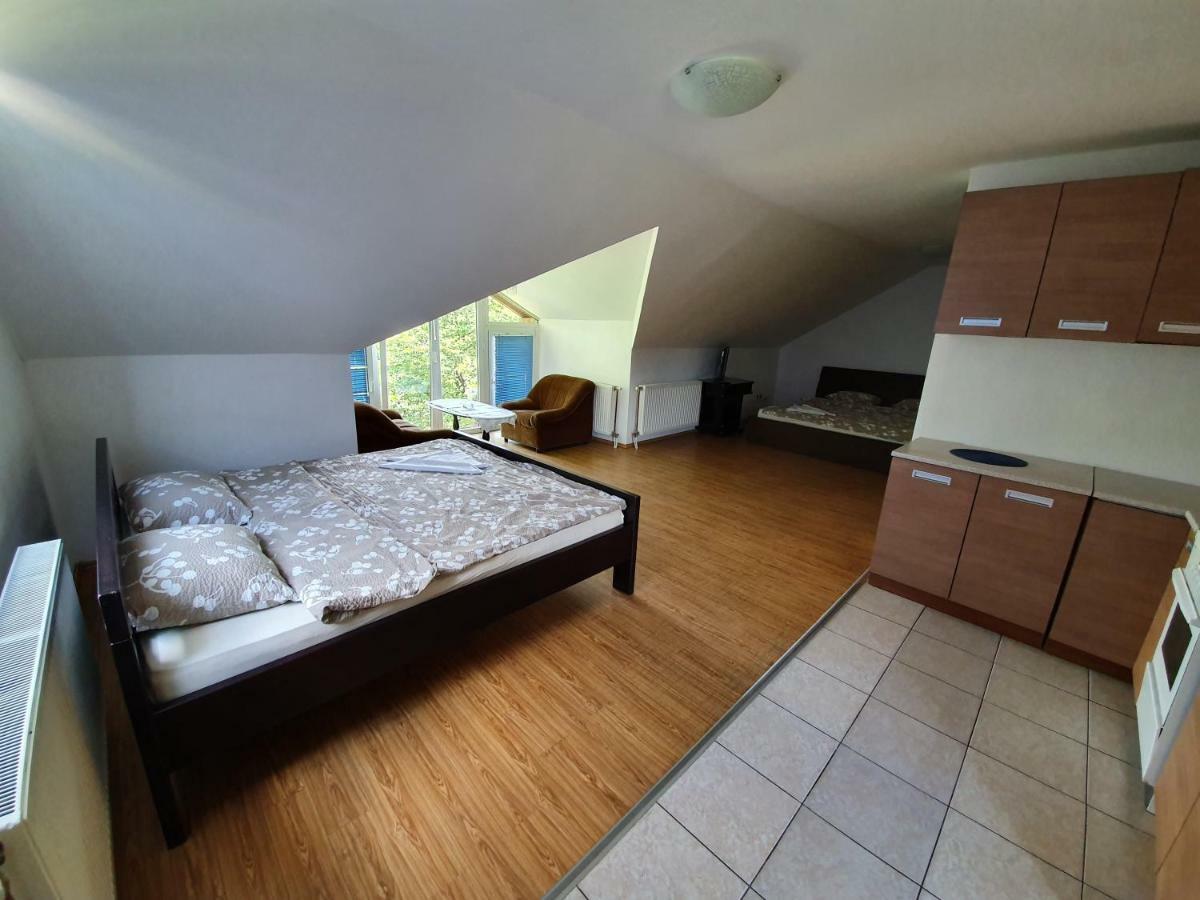 Damir Emir Hotell Tuzla Exteriör bild