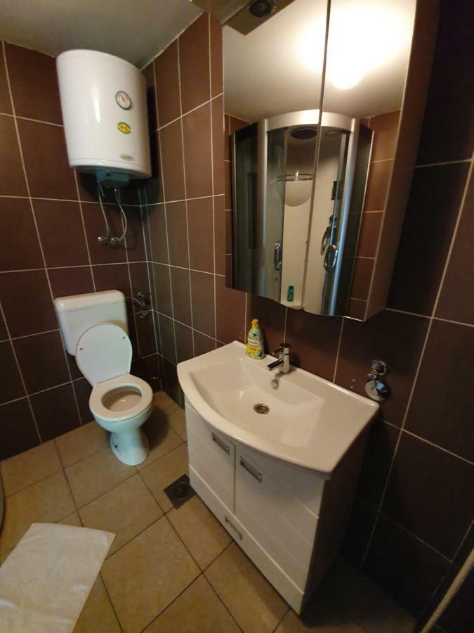 Damir Emir Hotell Tuzla Exteriör bild