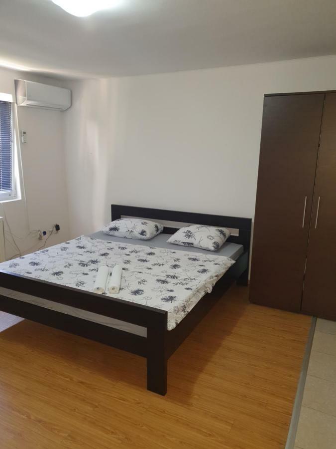 Damir Emir Hotell Tuzla Exteriör bild